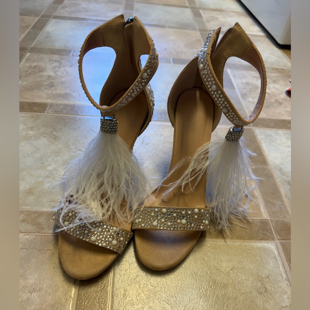 Embellished Feather Ankle-Strap Sandals - Champagne